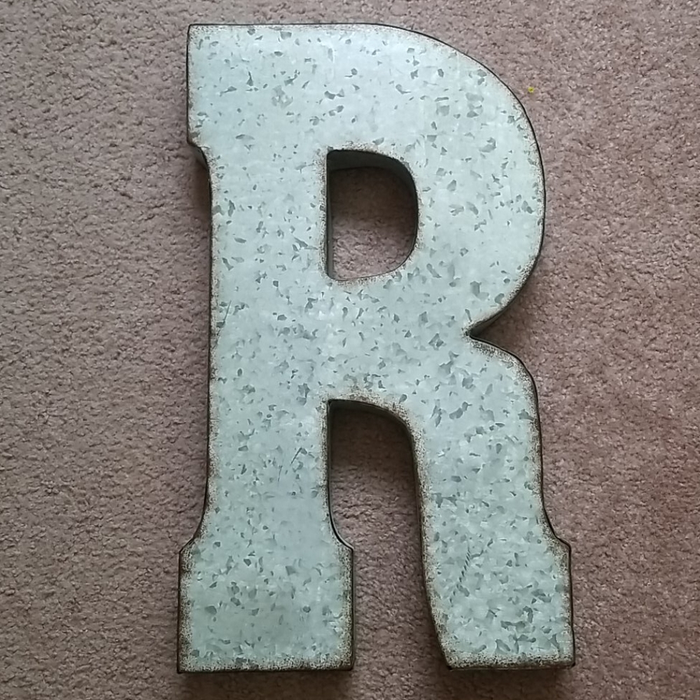 Big metal R
